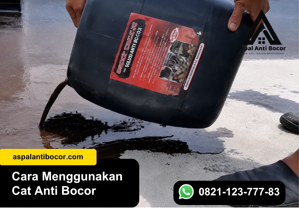 Membersihkan permukaan dak beton sebelum menggunakan cat anti bocor