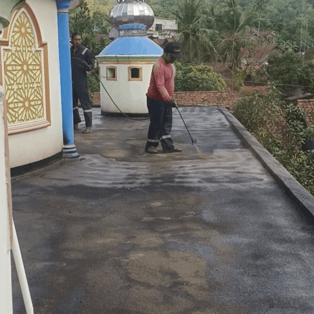 Hasil akhir waterproofing dak beton dengan aspal cair